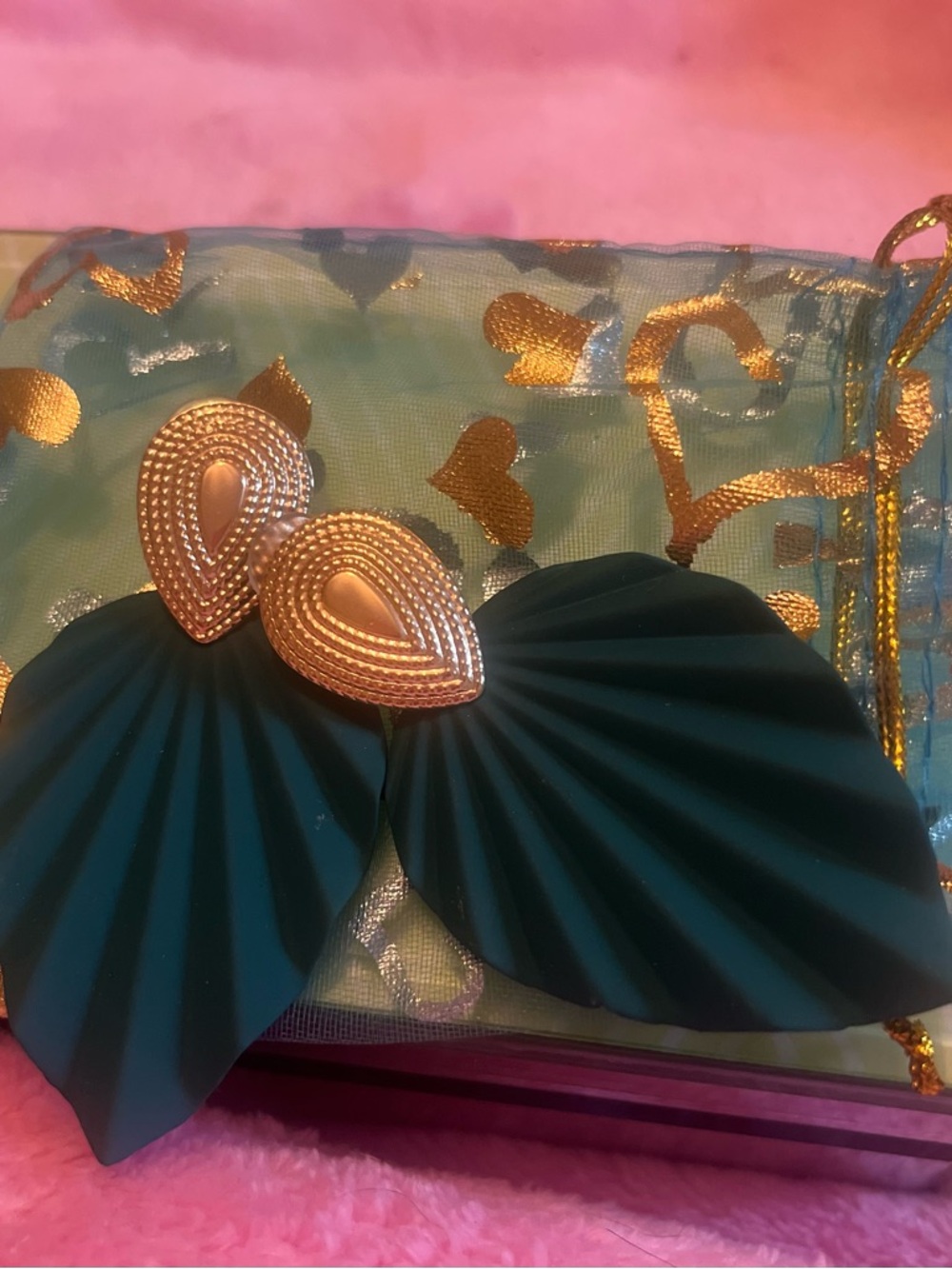 2/25$ Gold Teardrop Top with Dark Teal Fan Leaf Drop Earrings-Retro Boho look